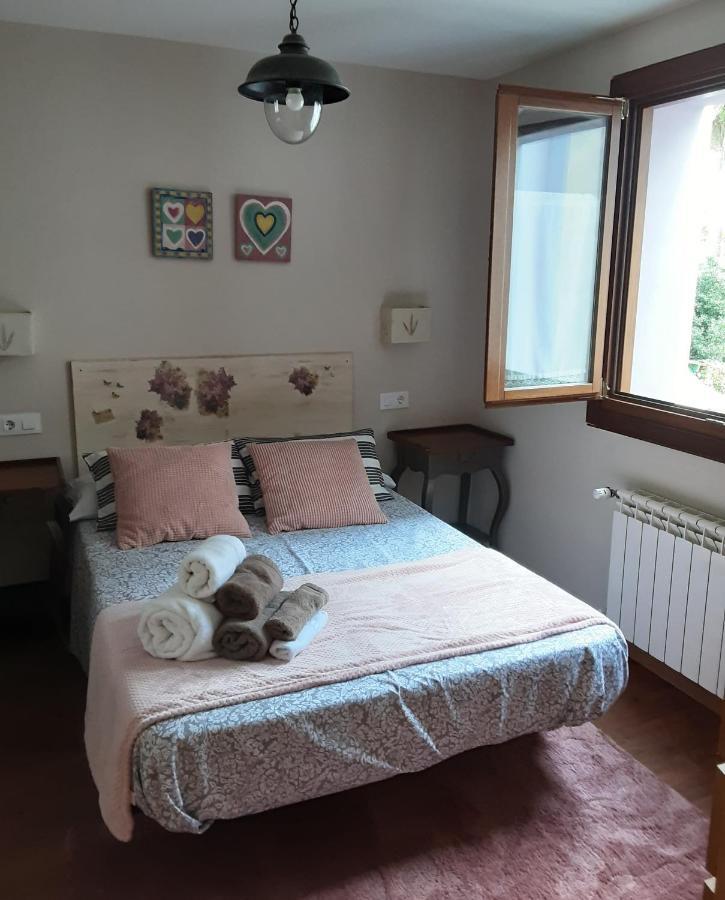 Apartamento Cine Colon 2 リバデオ エクステリア 写真